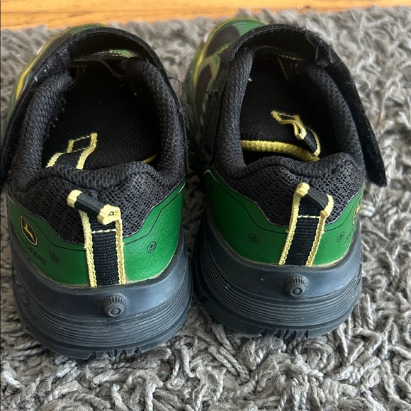Skechers x John Deere Boys' Green Velcro Sneakers Size 8 - Picture 6 of 12